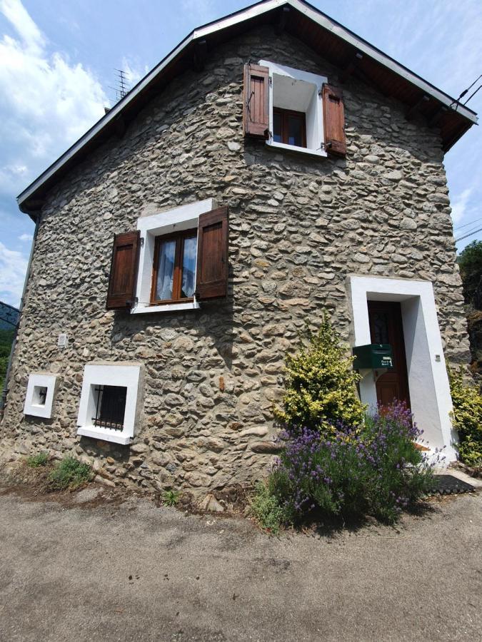 Maison Au Coeur Des Pyrenees Perles-et-Castelet Dış mekan fotoğraf